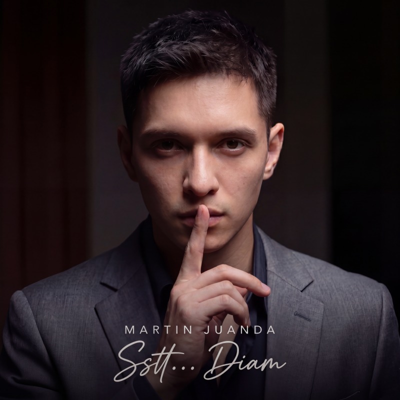 Sstt... Diam — Martin Juanda